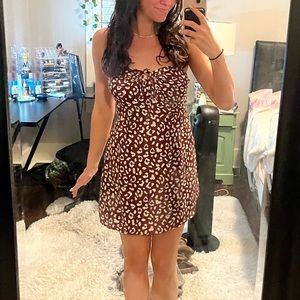 Leopard print mini dress size small, very comfortable; stretched straps